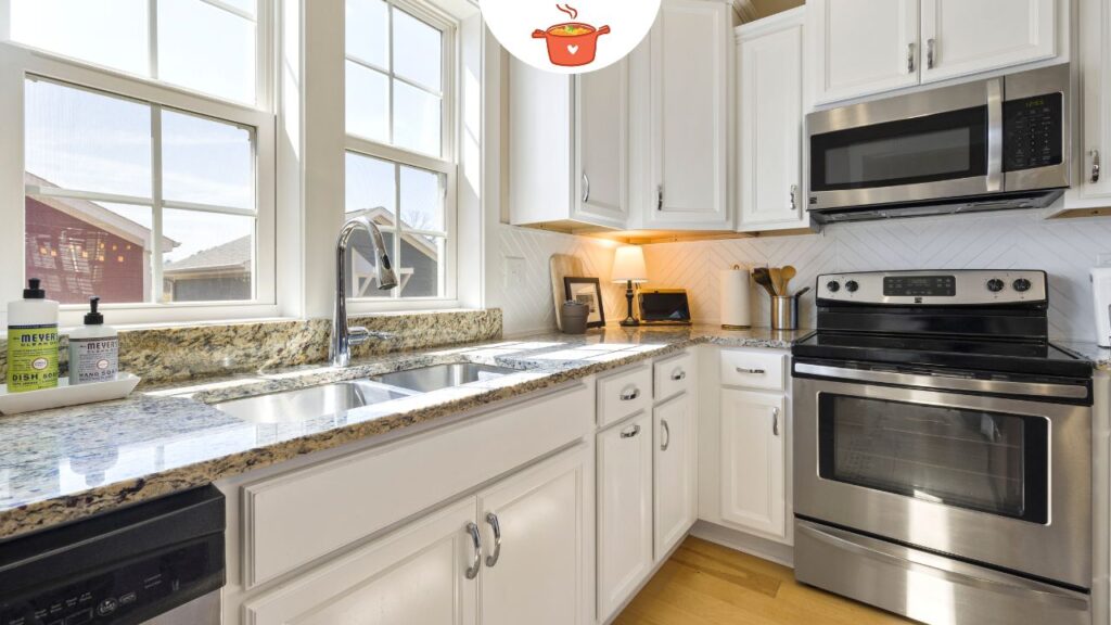 How to Organize a Small Kitchen Space