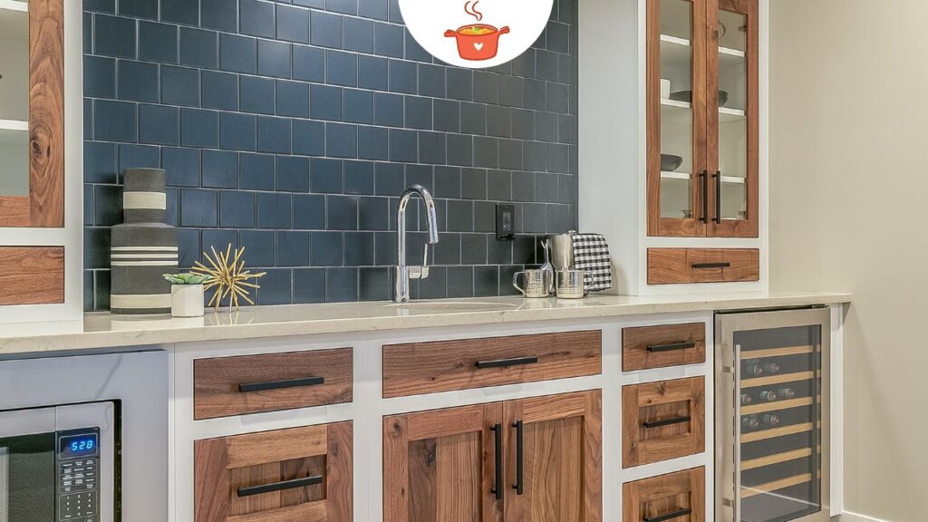 How to Select a Backsplash for a Kitchen? Expert Tips & Trends How to Select a Backsplash for a Kitchen